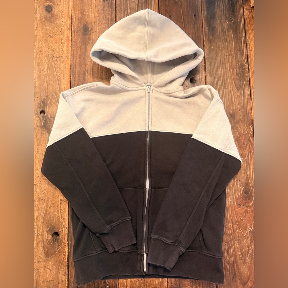 Boy’s GAP Kids Two-Tone Hoodie Jacket size 12 (XL) Grey and Black